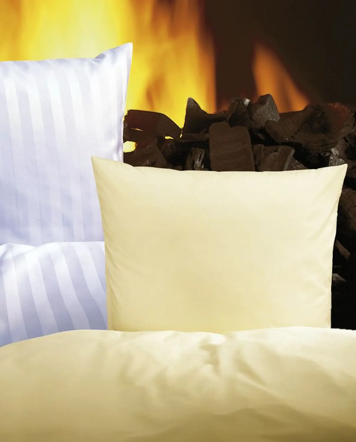 Emil/Patrizia Bettwäsche von Heinrich Seegers Objekttextilien GmbH